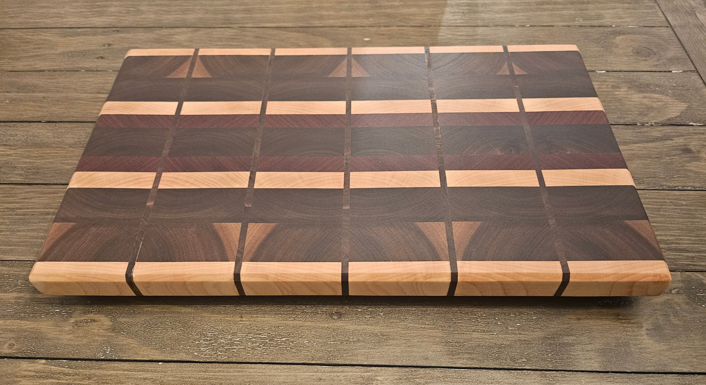 Plaid Engrain Cutting Board